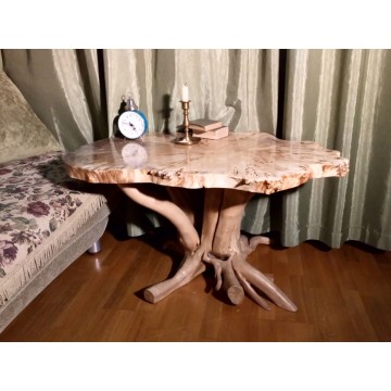Чайный столик из горного тополя и корня вишни